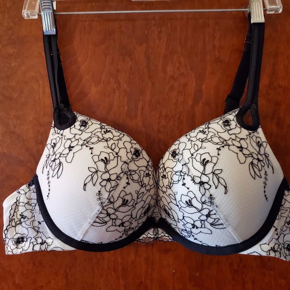🌸2 for $40🌸 Floral push up bra! - NWOT